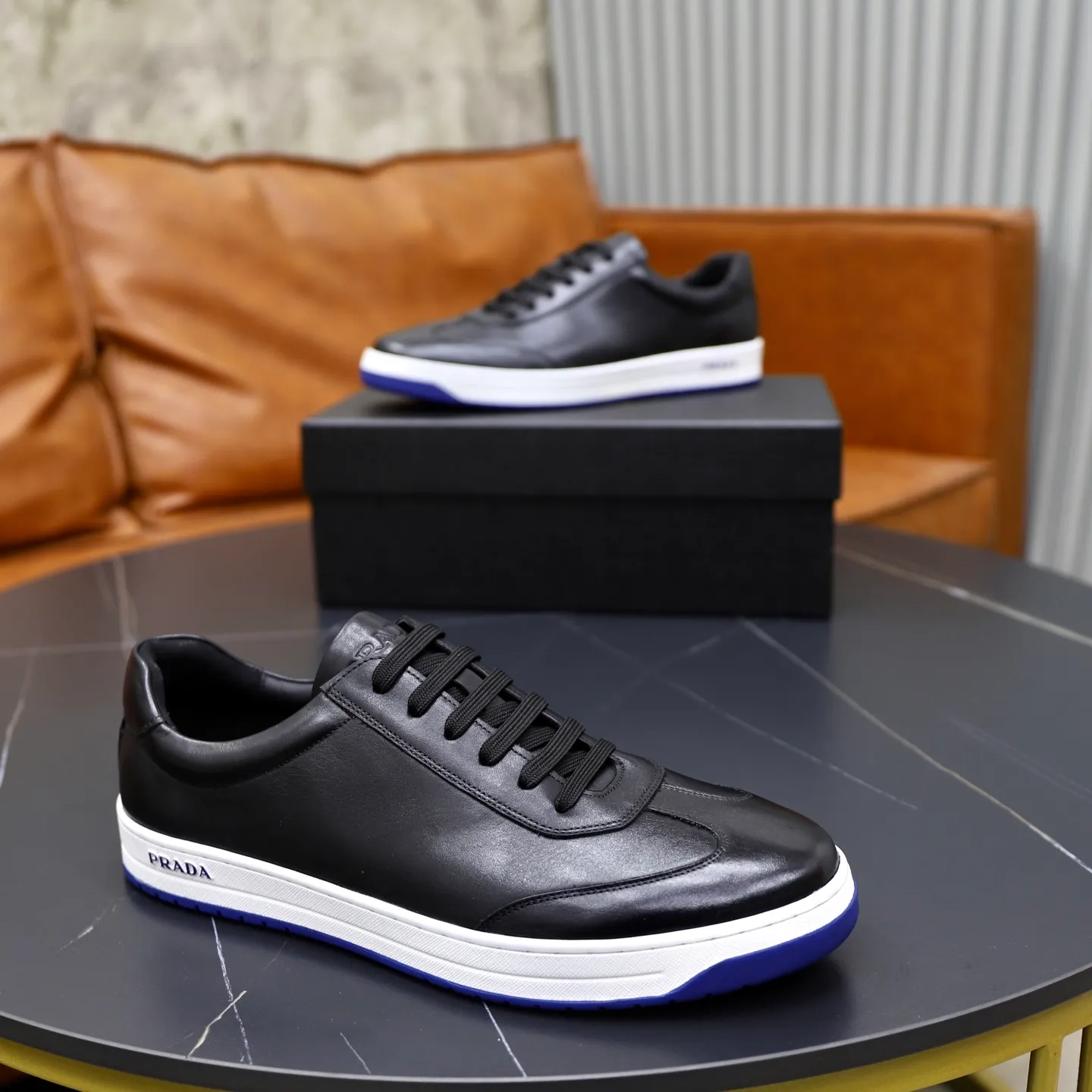 Factory price: 💰640 Prada classic men’s lace-up casual shoes | Imported cowhide upper | Upper stitching layered design, light and breathable | Soft and comfortable | Decorated with PRADA letters on the side | Distinctive sports style, showing the brand style | Lightweight concave and convex pattern rubber soles | Matched with cowhide foot pad lining | Excellent foot feel, fashionable and elegant | Size: 38-44 (45 customized)